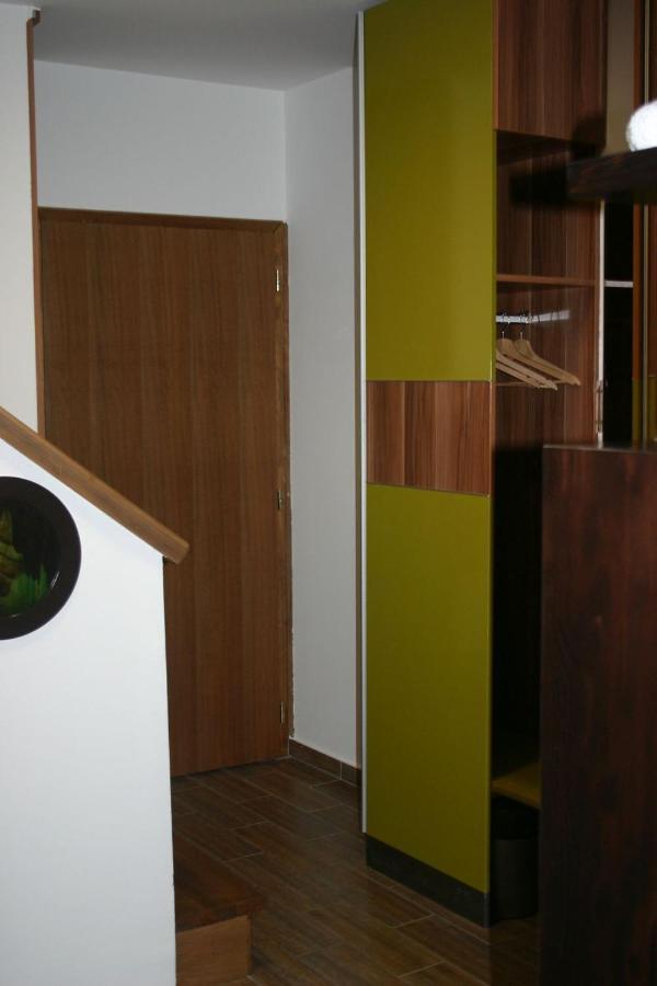 סופרון Enjoy 110Qm Apartment Im Historischen Zentrum מראה חיצוני תמונה