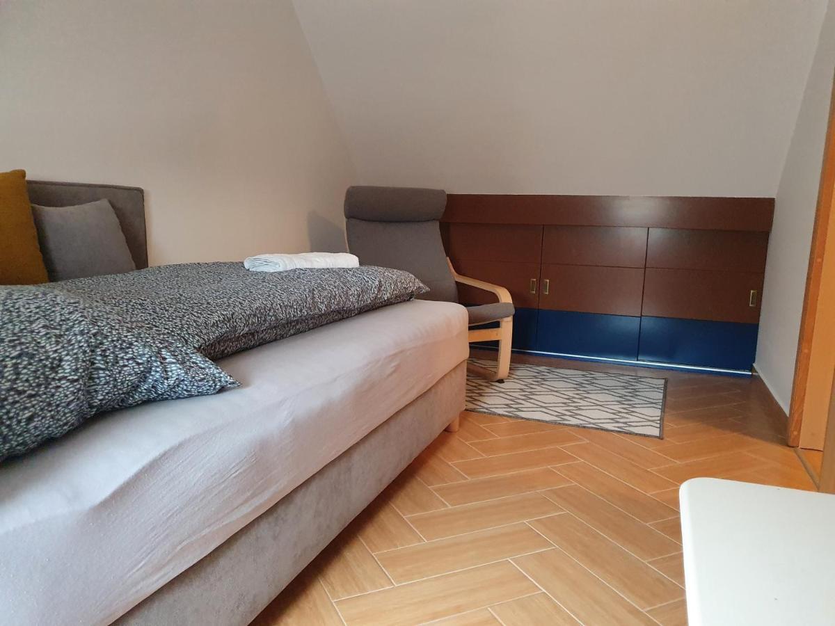סופרון Enjoy 110Qm Apartment Im Historischen Zentrum מראה חיצוני תמונה
